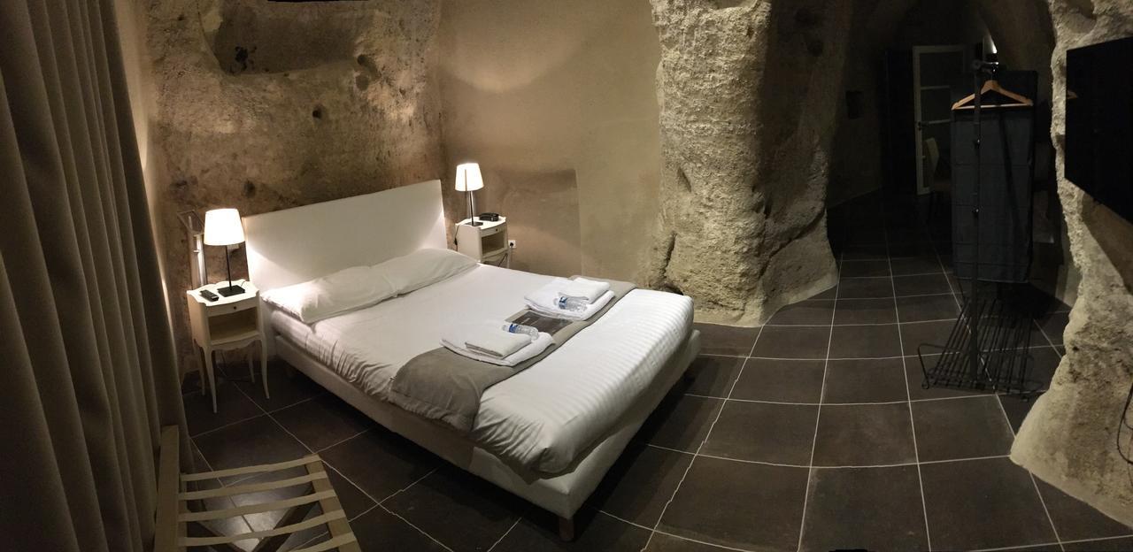 Rocaminori Hotel Louresse-Rochemenier ภายนอก รูปภาพ