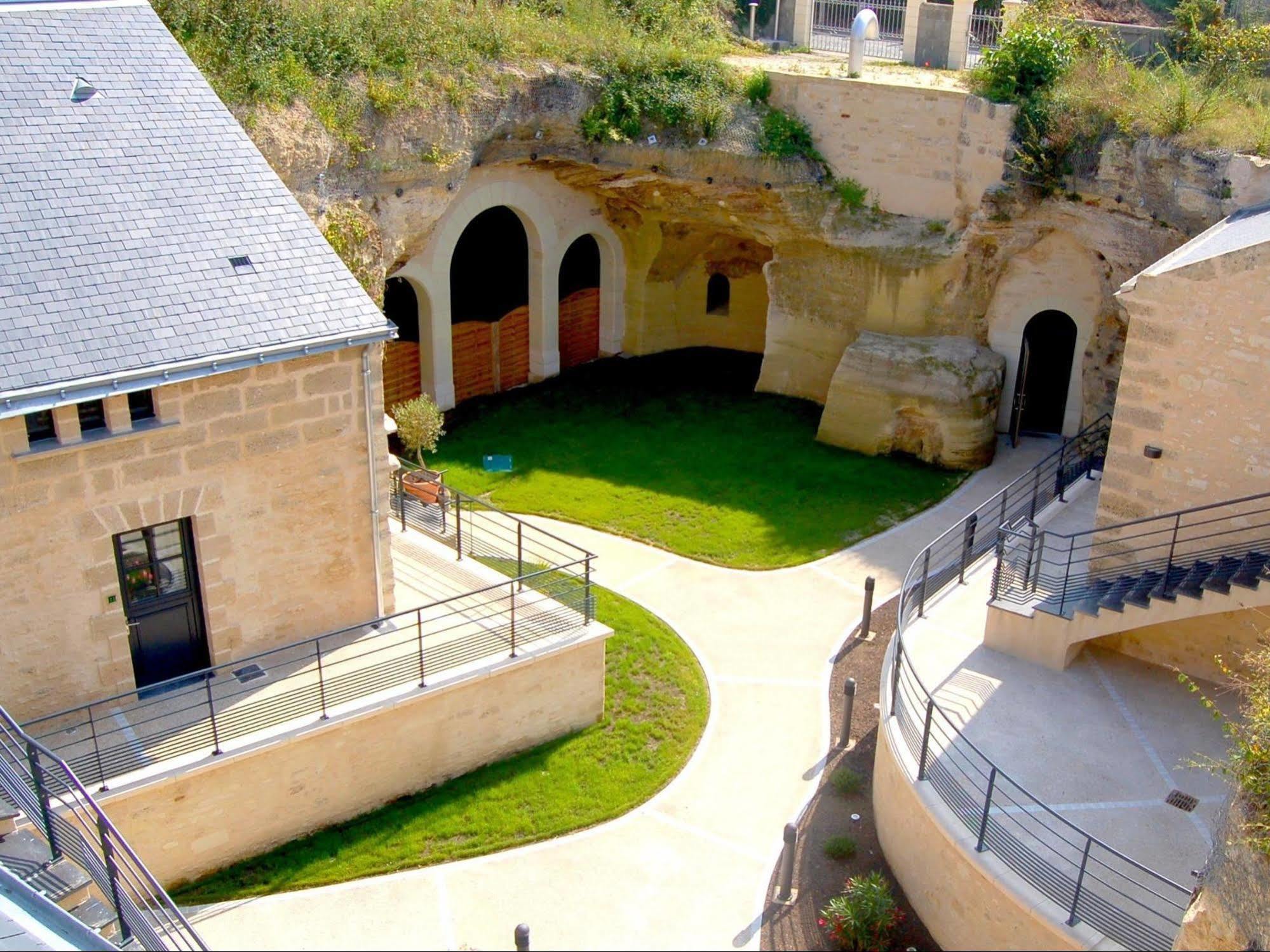 Rocaminori Hotel Louresse-Rochemenier ภายนอก รูปภาพ