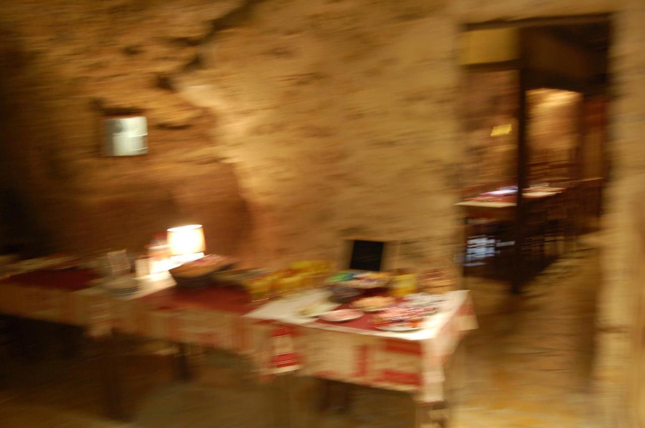Rocaminori Hotel Louresse-Rochemenier ภายนอก รูปภาพ